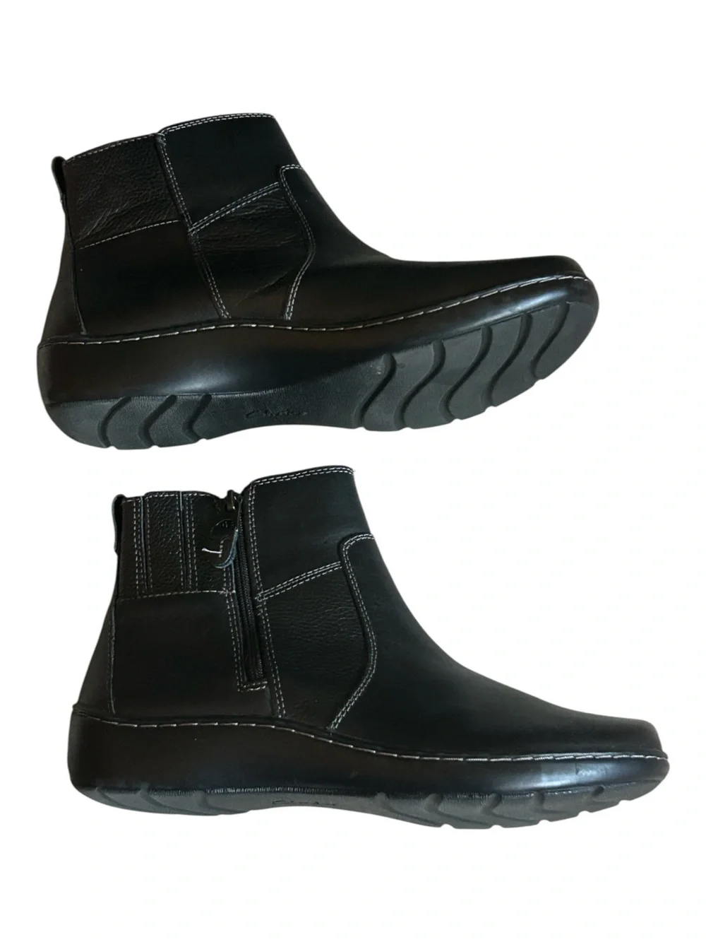 CLARKS “Cora Grace” Black Leather Zip-Entry Ankle Boots Women’s Size 9